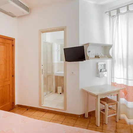 Hotel Su Barchile 3*